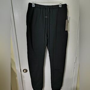 Fear Of God Essentials Sweatpants| Stretch Limo